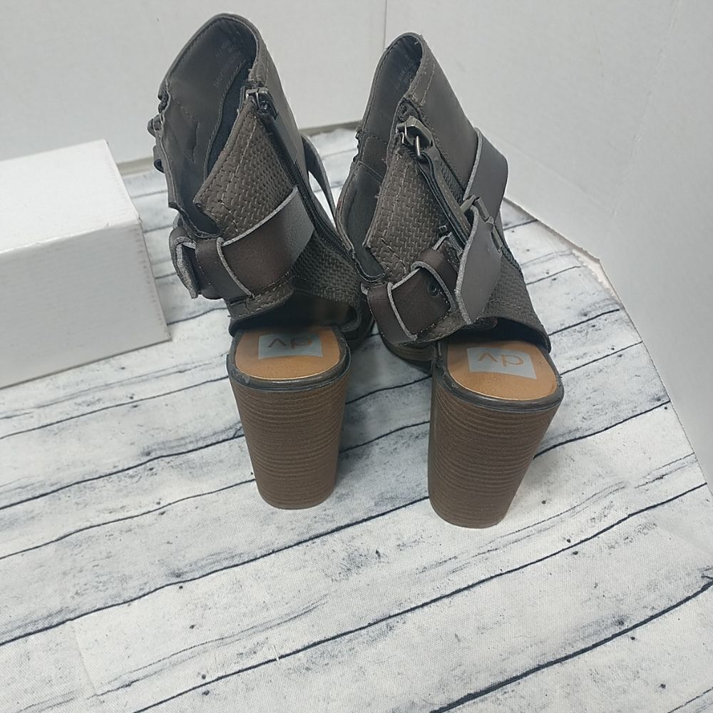 Women's SZ 11 DV Teisha Boots Dolce Vita Brown. - Picture 6 of 11